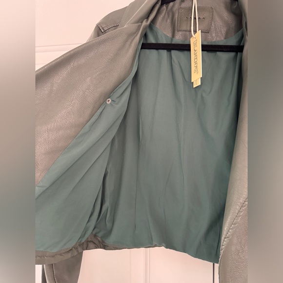 Brand new with tags BLANK NYC faux leather jacket large green - Picture 2 of 10